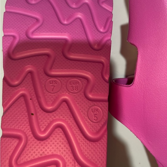 Pink slides Brand New - Picture 2 of 6